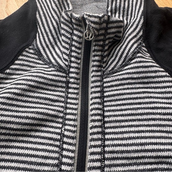 Lululemon Run: U-Turn Pullover Mini Check Pique Black White quarter zip 8 - Picture 11 of 14